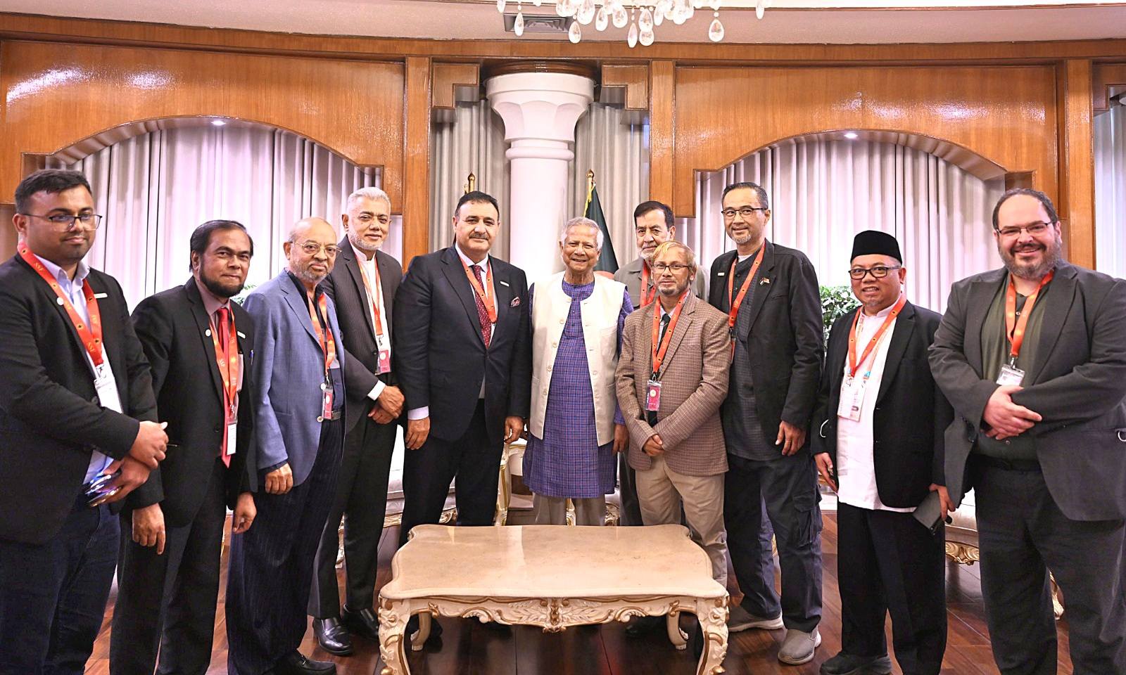 ড. ইউনূস ও ড. আলী আফজাল